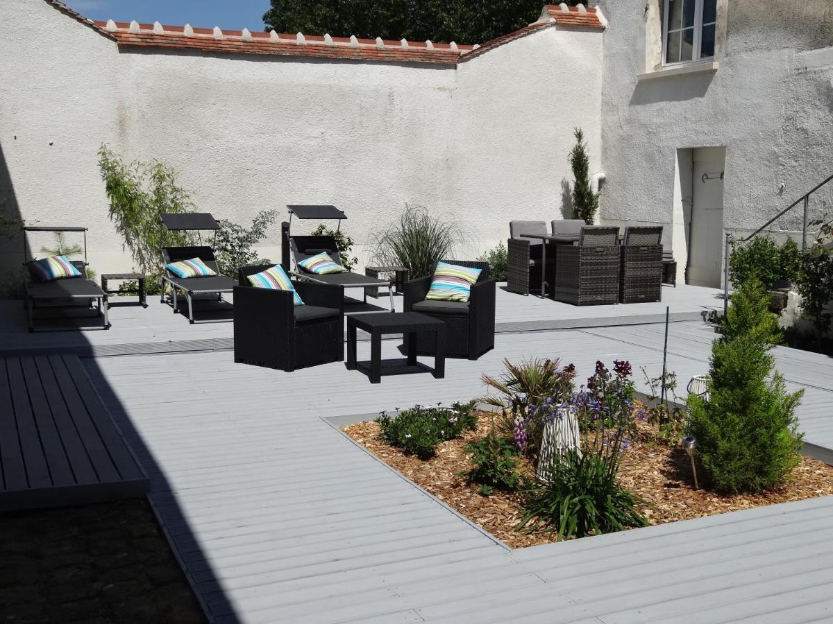 Les Petites Tuileries Bed and Breakfast Bray-sur-Seine Eksteriør billede